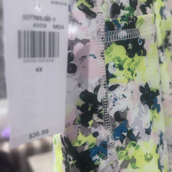 NWT Old Navy Powersoft 2 Piece Set Leggings and Athletic Racer Back Sports Tank - Picture 3 of 10